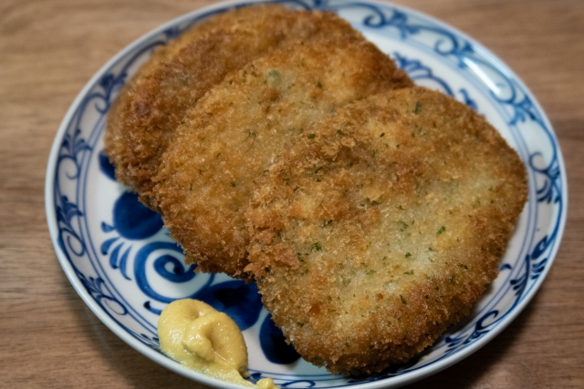 黒はんぺんフライ(からし添え)